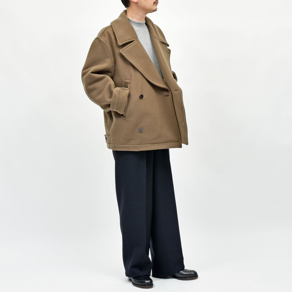 LEMAIRE（ルメール）<br>コート1型、ニット1型