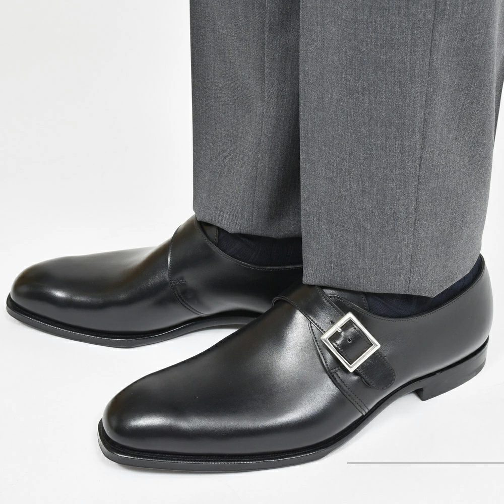 関西風にいうところのシュッとした靴ですw<BR> Crockett&Jones(クロケットアンドジョーンズ) レザーシューズ2型